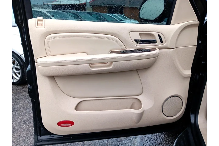 $6500 : 2008 Escalade BASE image 7