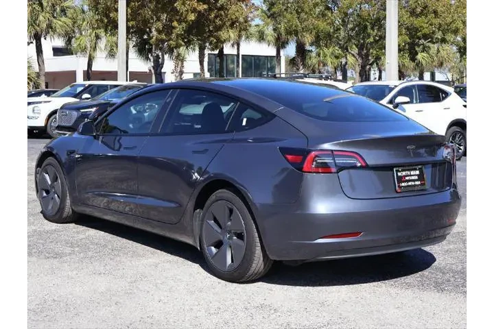 $23990 : Tesla Model 3 2023 4dr Sedan image 9
