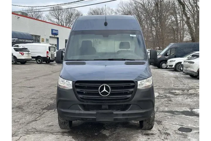 $28995 : Mercedes-Benz Sprinter 2019 image 2