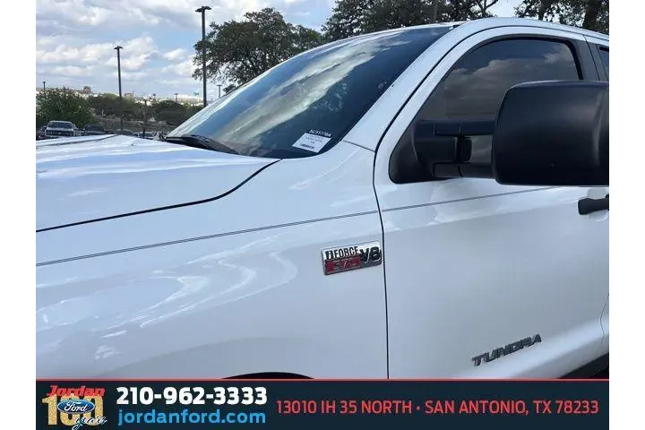 $16918 : Toyota Tundra 2012 4x4 Grade image 4