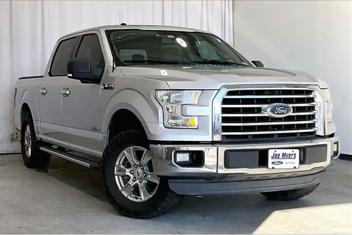 $15591 : Ford F-150 2015 4x2 XLT 4dr image 1