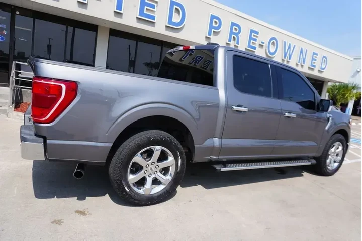 $32725 : Ford F-150 2021 4x2 XL 4dr S image 6