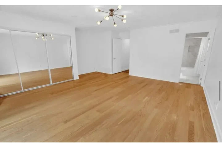 $2000 : Nice 2Bedroom Apt Available image 7