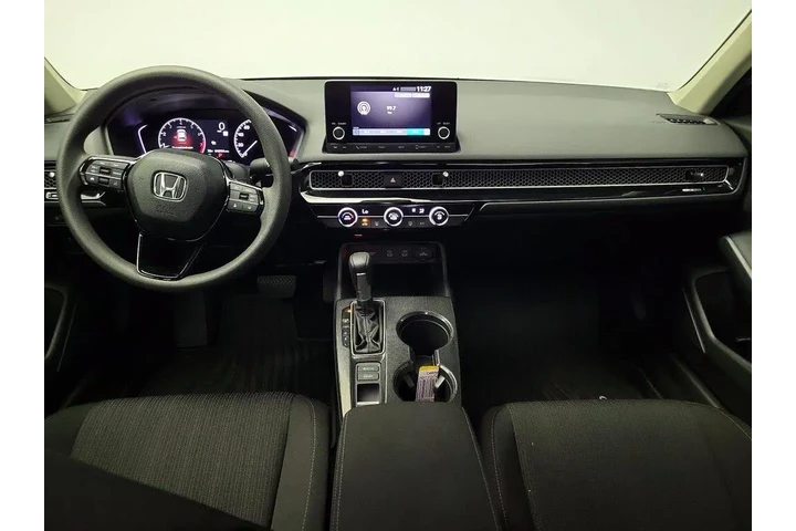 $25998 : Honda Civic 2026 LX 4dr Seda image 9