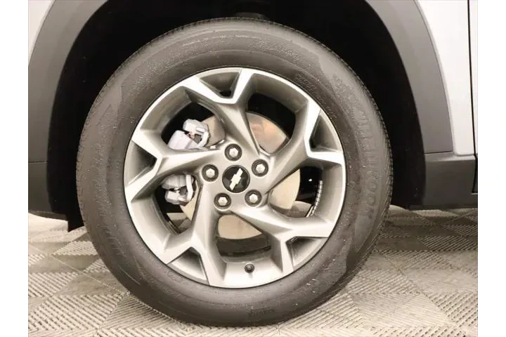 $21705 : Chevrolet Trax 2025 LT 4dr C image 6