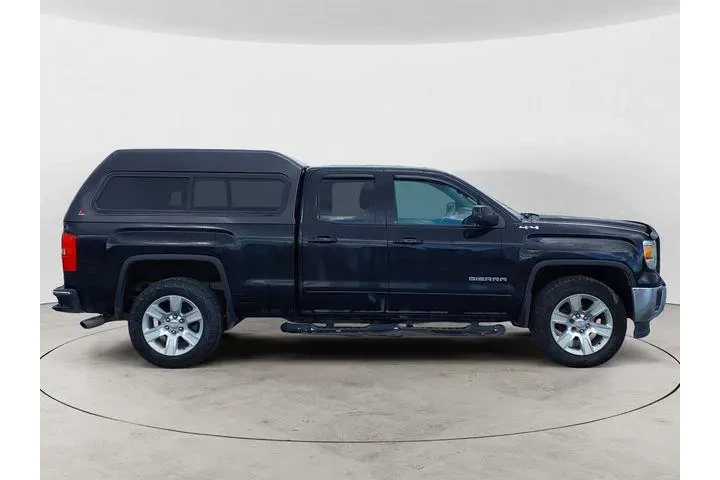 $17561 : GMC Sierra 1500 2015 4x4 SLE image 6