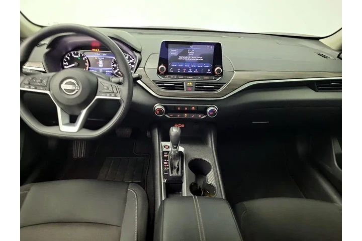 $21998 : Nissan Altima 2025 2.5 SV 4d image 9