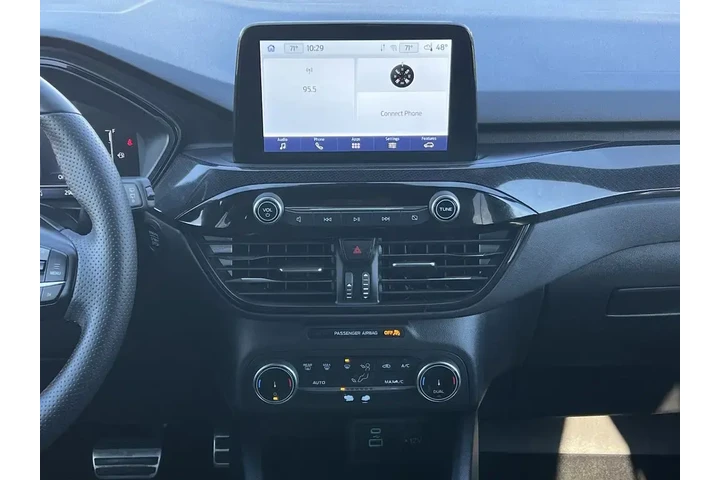 $19498 : Ford Escape 2023 ST-Line 4dr image 4