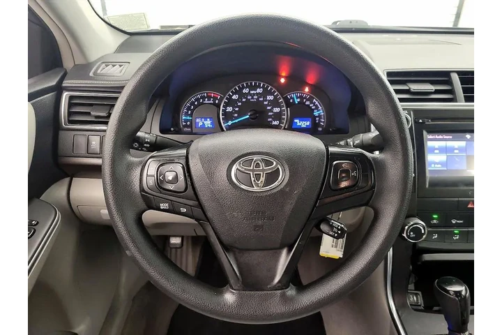 $17998 : Toyota Camry 2015 LE 4dr Sed image 10