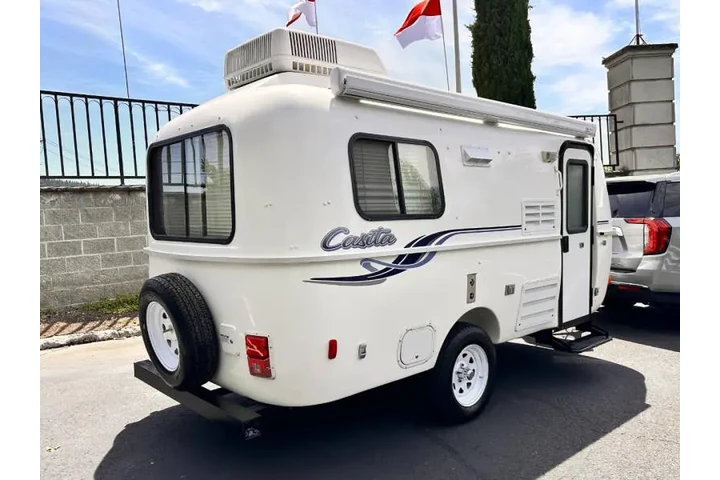 2010 Casita Spirit Deluxe 17ft image 7