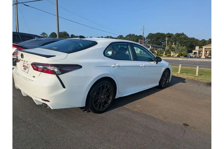 $27491 : Toyota Camry 2023 SE 4dr Sed image 7