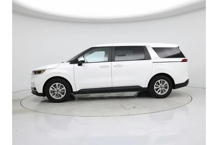 $33998 : Kia Carnival 2023 LX 4dr Min image 3