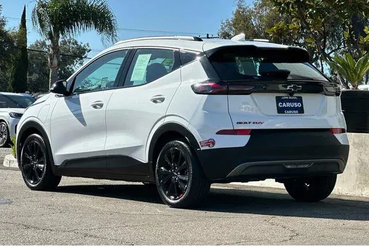 $18943 : Chevrolet Bolt EUV 2023 LT 4 image 5