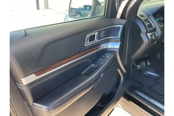 $20950 : Ford Explorer 2018 AWD Limit image 8