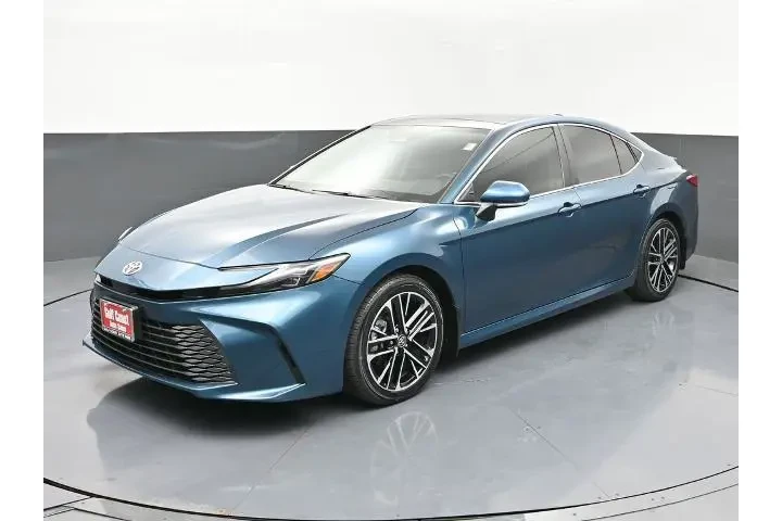 $31091 : Toyota Camry 2025 LE 4dr Sed image 1