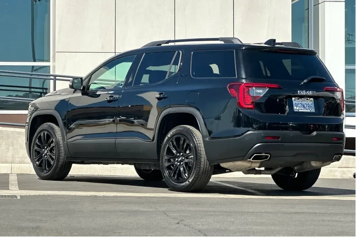 $26900 : GMC Acadia 2023 SLE 4dr SUV image 5