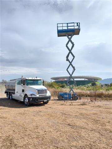 Servicio de agua en pipas image 8