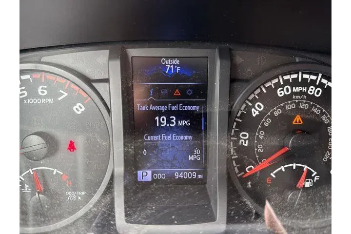 $22797 : Toyota Tacoma 2019 4x2 SR5 4 image 9