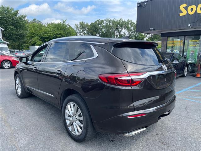 $21900 : 2018 Enclave image 5