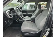 $28490 : Toyota Tacoma 2022 4x2 TRD O thumbnail