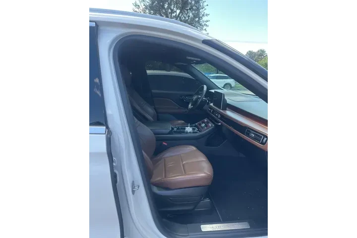 $36990 : Lincoln Aviator 2022 Reserve image 6