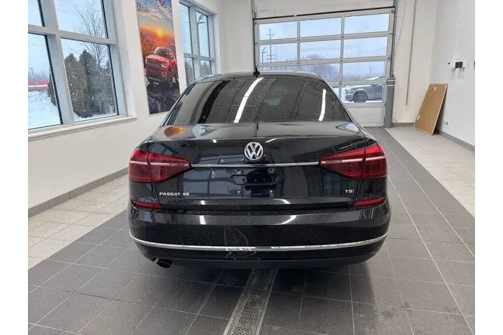 $10765 : Volkswagen Passat 2017 1.8T image 4