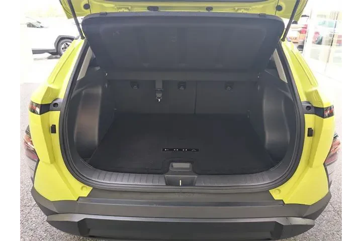 $22657 : Hyundai KONA 2024 SEL 4dr Cr image 4