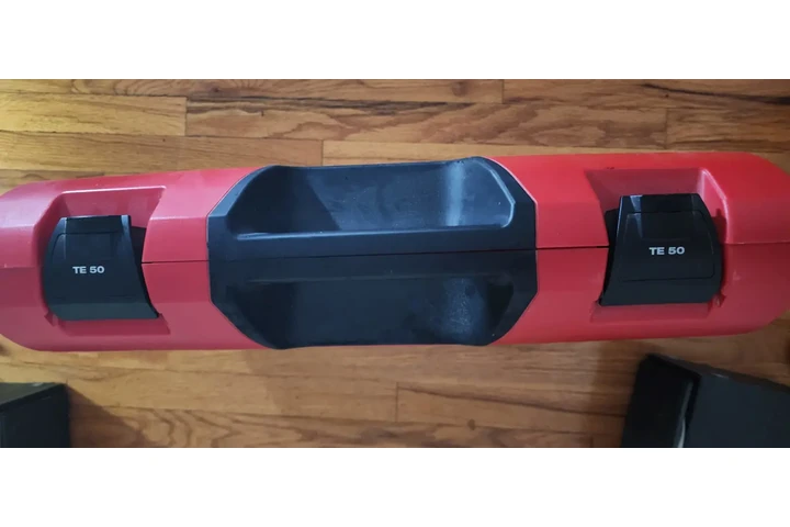 $550 : Rotomartillo taladro HILTI T50 image 4