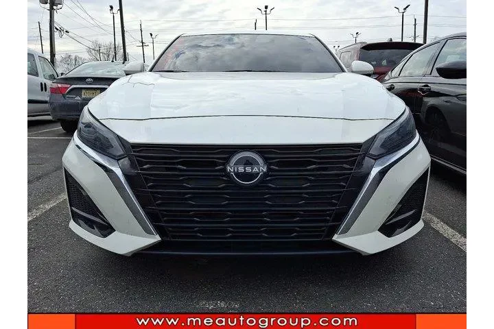 $19769 : Nissan Altima 2024 2.5 SV 4d image 2