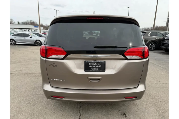 $9980 : 2017 Pacifica LX image 3