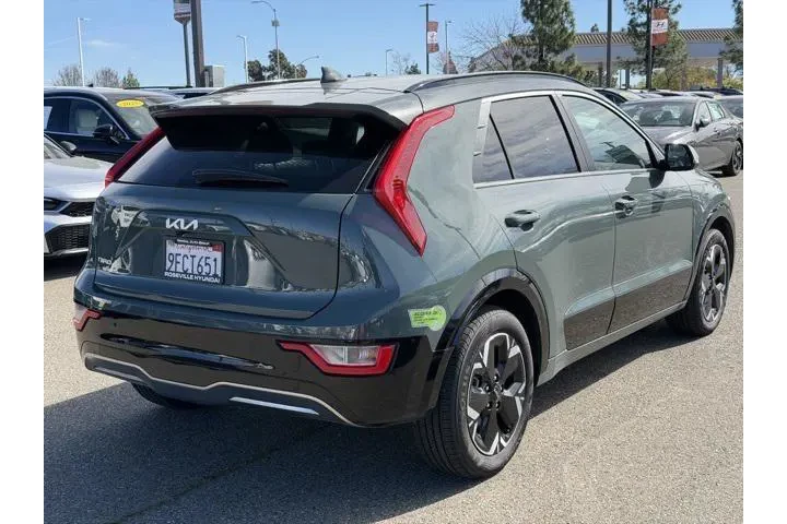 $17992 : Kia Niro EV 2023 Wind 4dr Cr image 6