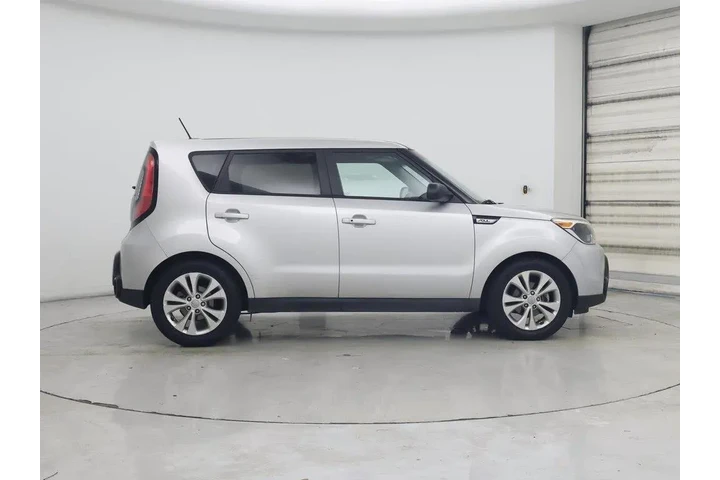 $13599 : Kia Soul 2016 + 4dr Crossove image 7