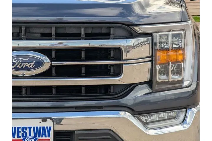 $31749 : Ford F-150 2021 4x4 XL 4dr S image 9