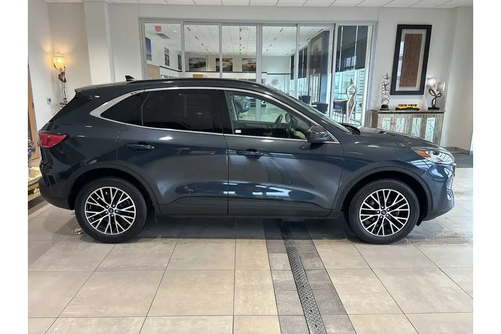 $22178 : Ford Escape Plug-In Hybrid 2 image 2