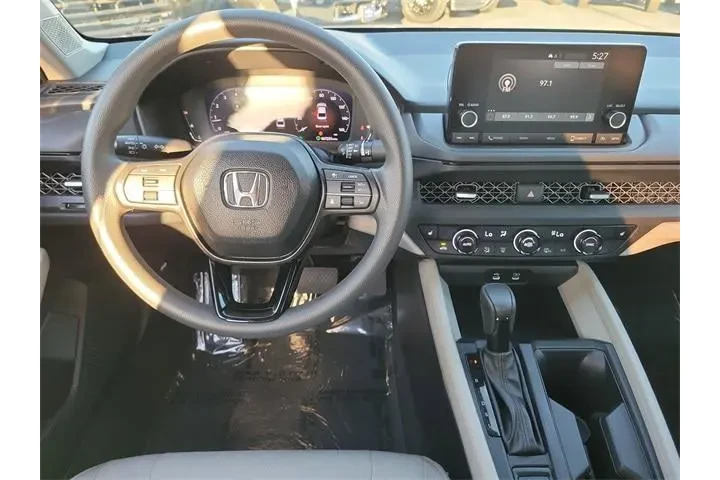 $30900 : Honda Accord 2024 EX 4dr Sed image 4