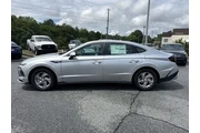 $26053 : Hyundai SONATA 2025 SE 4dr S thumbnail