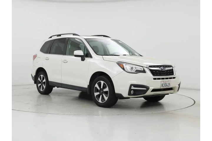 $17998 : Subaru Forester 2018 AWD 2.5 image 1