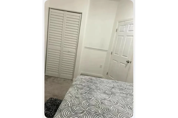 $650 : Habitación en alquiler image 4
