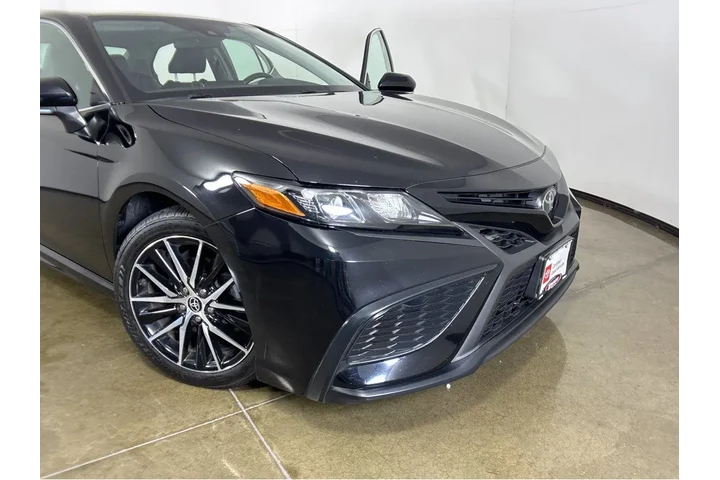 $24497 : Gold Certified2022 Camry SE image 7