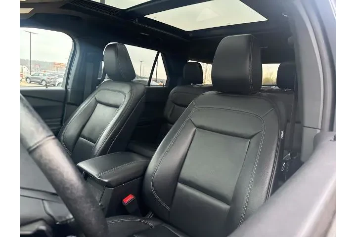 $18995 : Ford Explorer 2020 AWD XLT 4 image 9