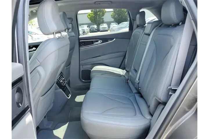 $24990 : Lincoln Nautilus 2021 Reserv image 7