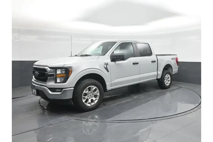 $38460 : Ford F-150 2023 4x4 XL 4dr S image 1