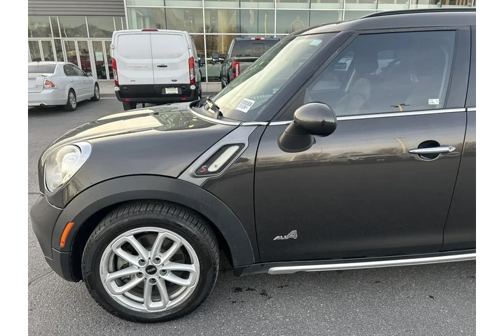 $10000 : MINI Countryman 2016 AWD Coo image 9