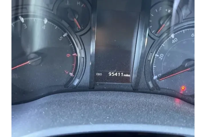 $31904 : Toyota 4Runner 2021 4x4 SR5 image 5