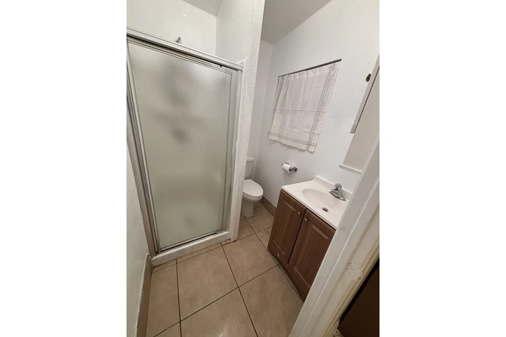 $1800 : Renta image 10