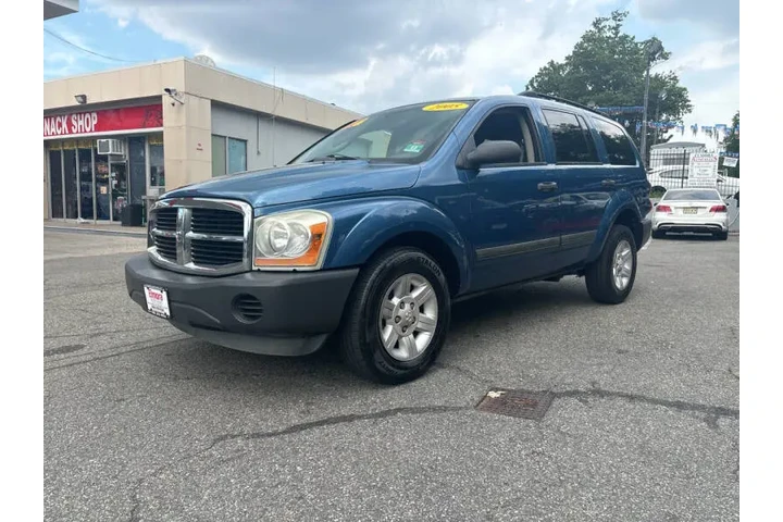 $5000 : 2005 Durango SXT image 4