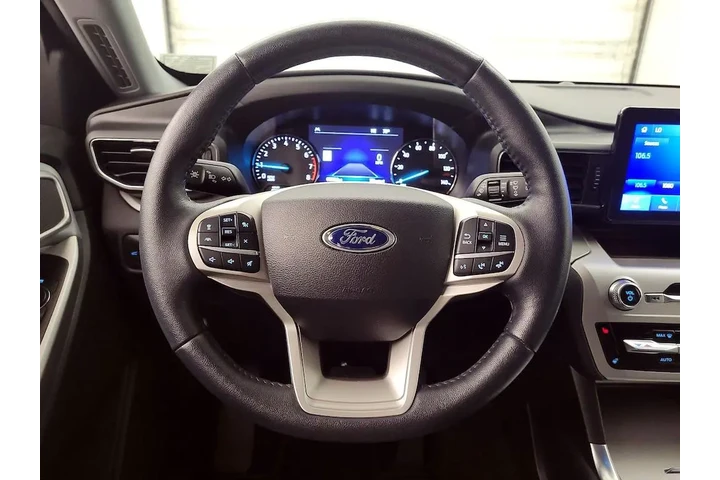 $30998 : Ford Explorer 2022 AWD XLT 4 image 10