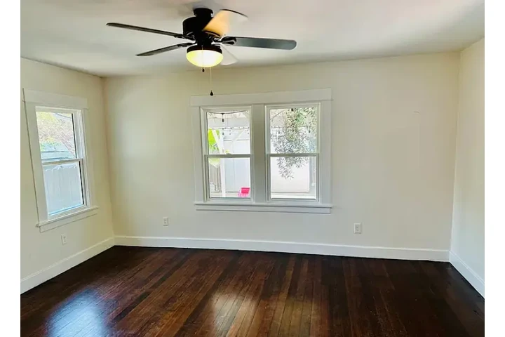 $2220 : single-family home 3-bedroom, image 2