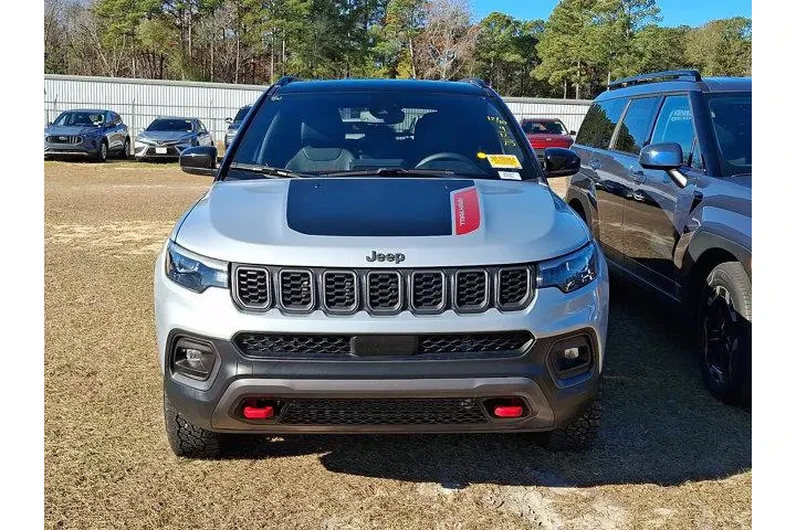 $25987 : Jeep Compass 2025 4x4 Trailh image 2