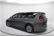 $29148 : Pre-Owned 2022 Pacifica Hybri thumbnail